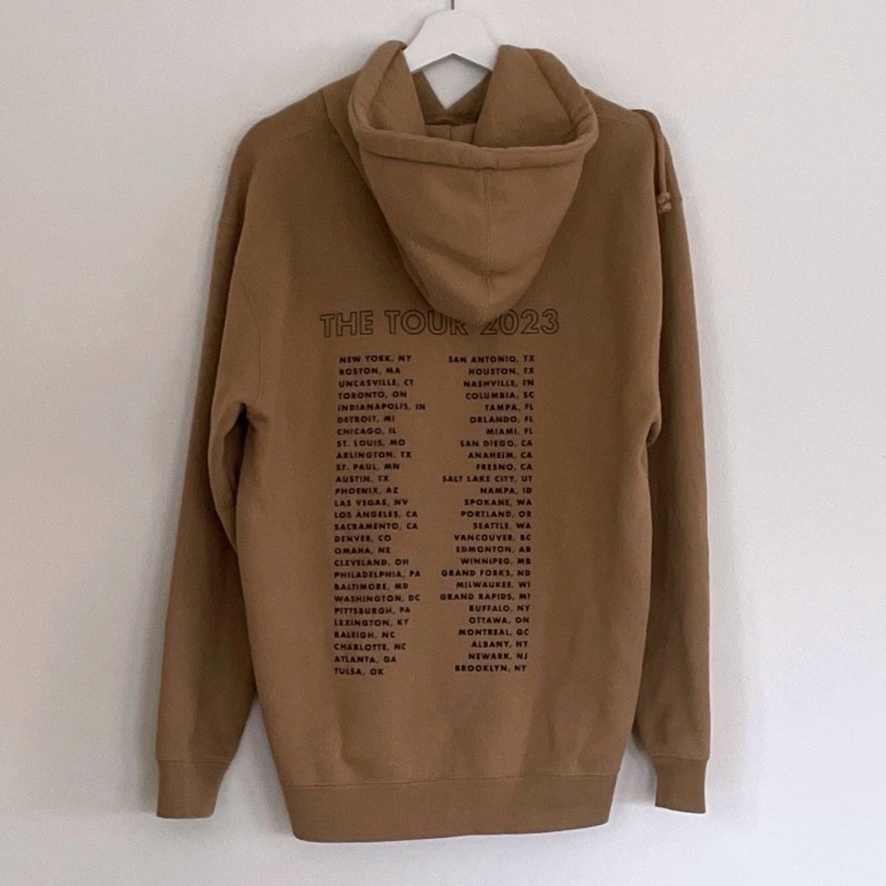 Jonas Brothers The Tour 2023 Graphic Hoodie Tan Medium - Picture 2 of 6